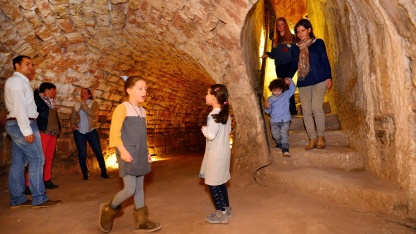 Historisches Museum Saar: Kinder in der unterirdischen Burg (Thomas Roessler)