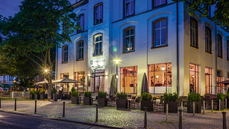 Außenansicht des Sterne-Restaurants Esplanade (Foto: Esplanade)