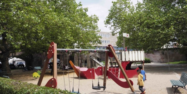 Espace pour enfants en bas âge de l'aire de jeux du Staatstheater