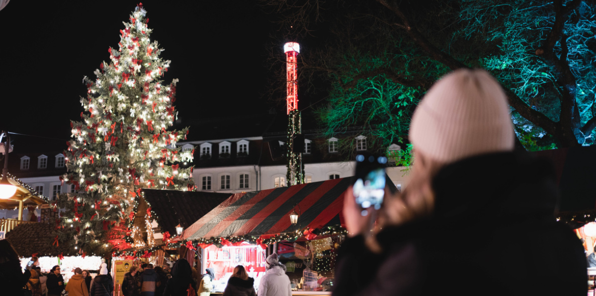 Lichterglanz auf dem Saarbrücker Christkindlmarkt