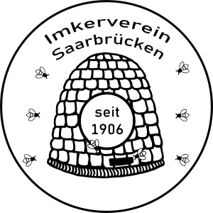 Das Logo zeigt einen gezeichneten Bienenstock in Schwarz-weiß. Darin befindet sich ein Kreis, in dem steht "seit  1906". Um und auf dem Bienenstock sieht man mehrere, gezeichnete Bienen. Über dem Bienenstock ist zu lesen: "Imkerverein Saarbrücken".