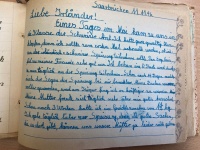 Brigitte bedankt sich auch im Namen ihrer Mutter für das feine Schulessen. Voller Stolz verkündet sie, dass sie innerhalb von drei Wochen schon eineinhalb Kilo zugenommen habe.